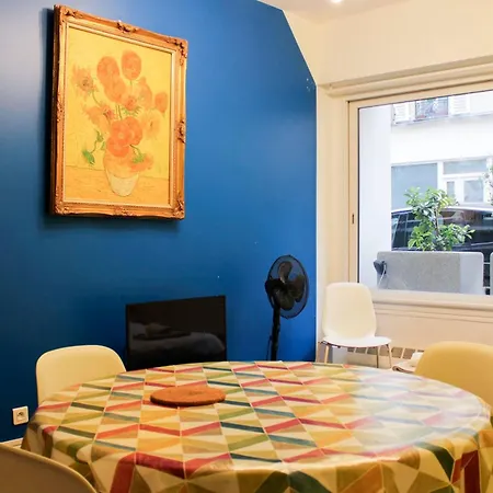 Colored Appt To Beaugrenelle Appartamento